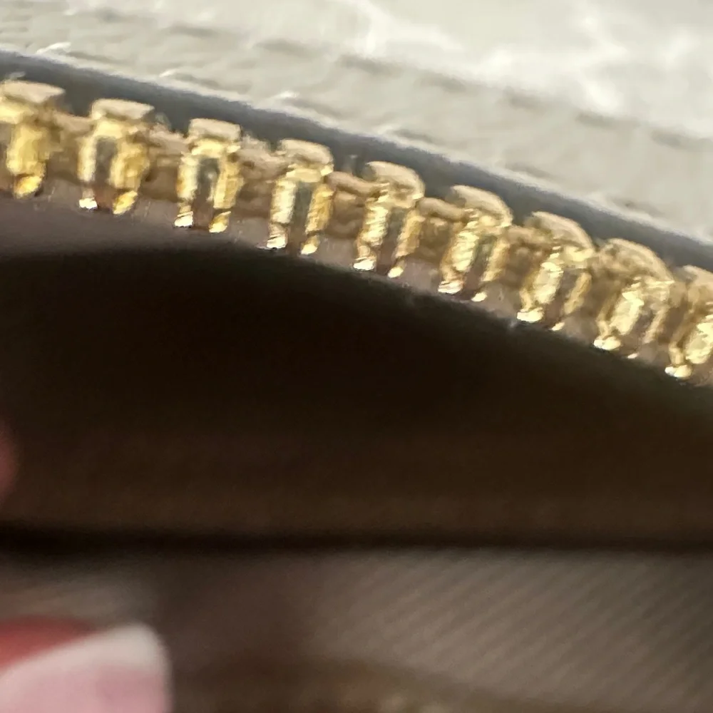 Gucci Beige Clutch with Gold Chain - Picture 11 of 13